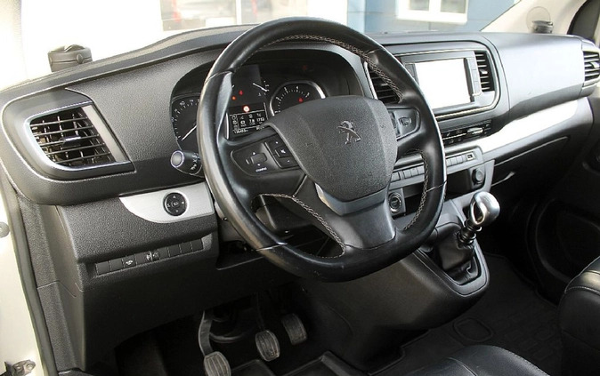 Peugeot Traveller cena 127990 przebieg: 136493, rok produkcji 2017 z Racibórz małe 529